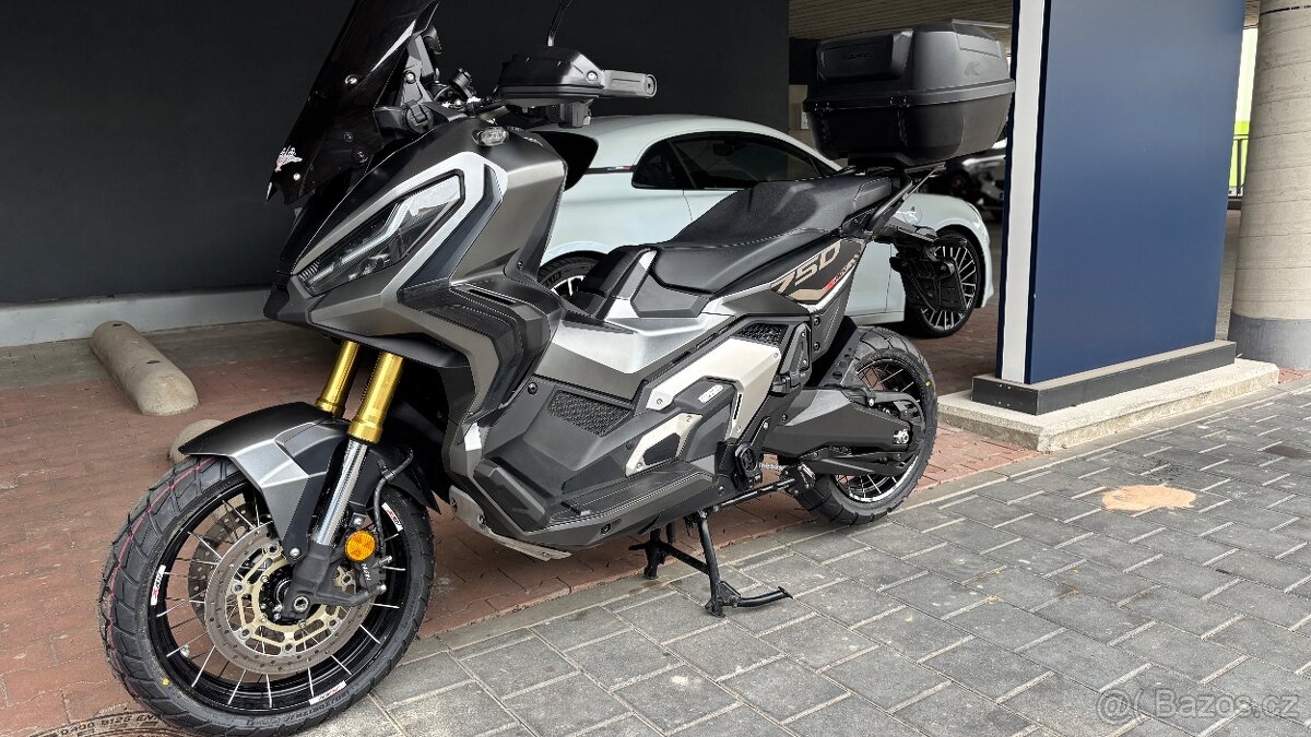HONDA X-ADV750 2023 naj 13800 km Miww
