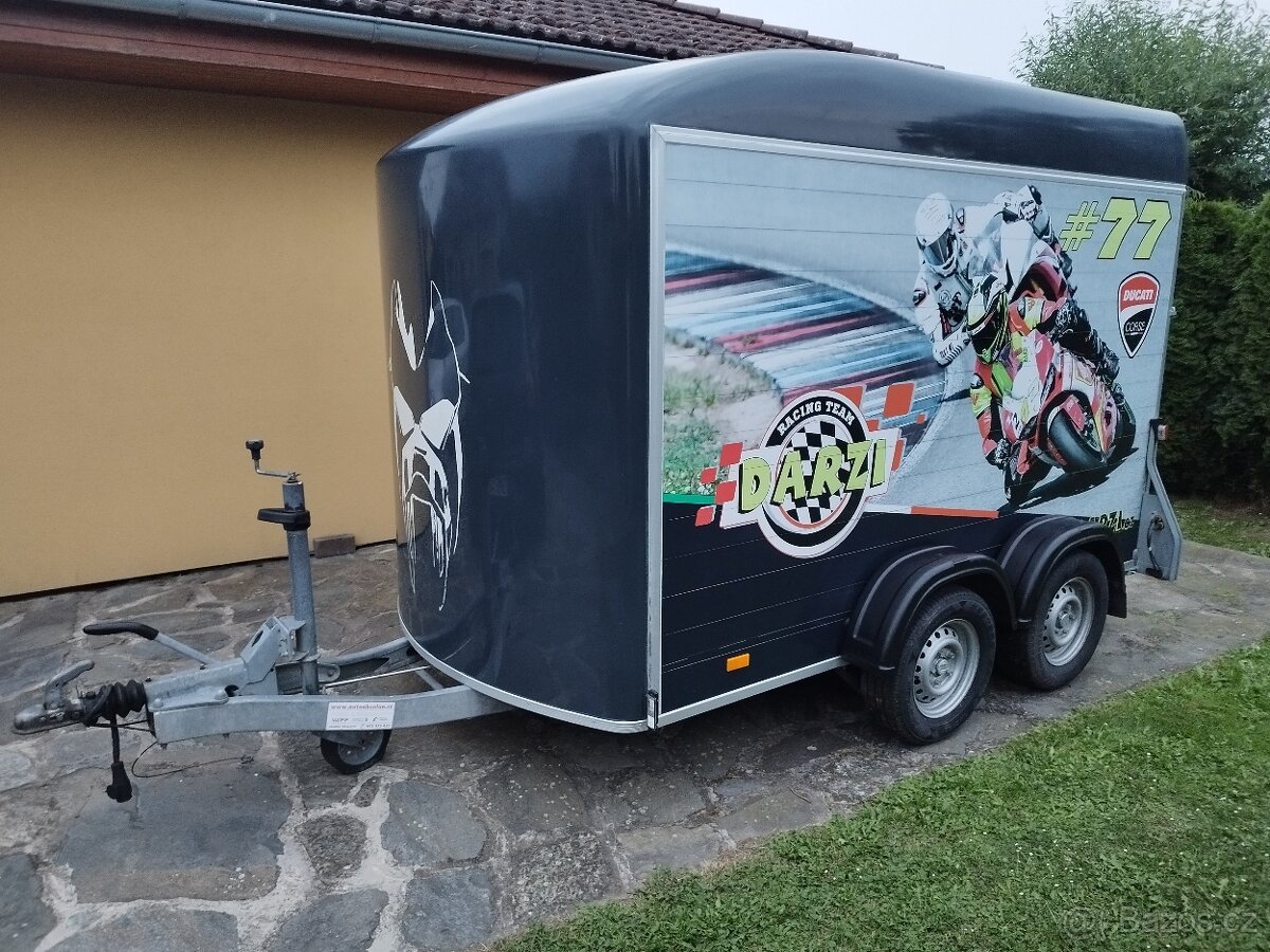 Přívěsný vozík na motorky