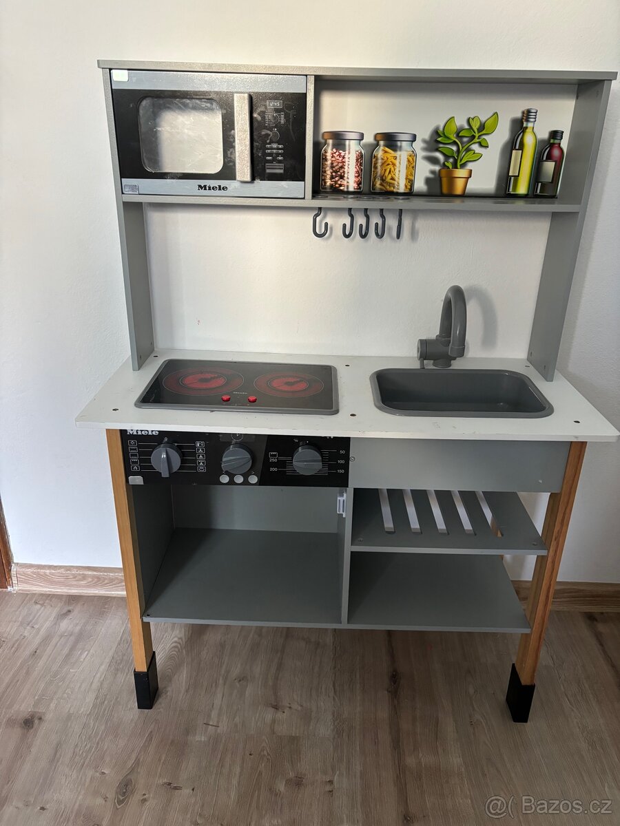 Kuchyňka Miele