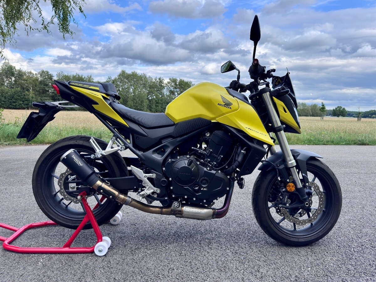 Honda hornet 750