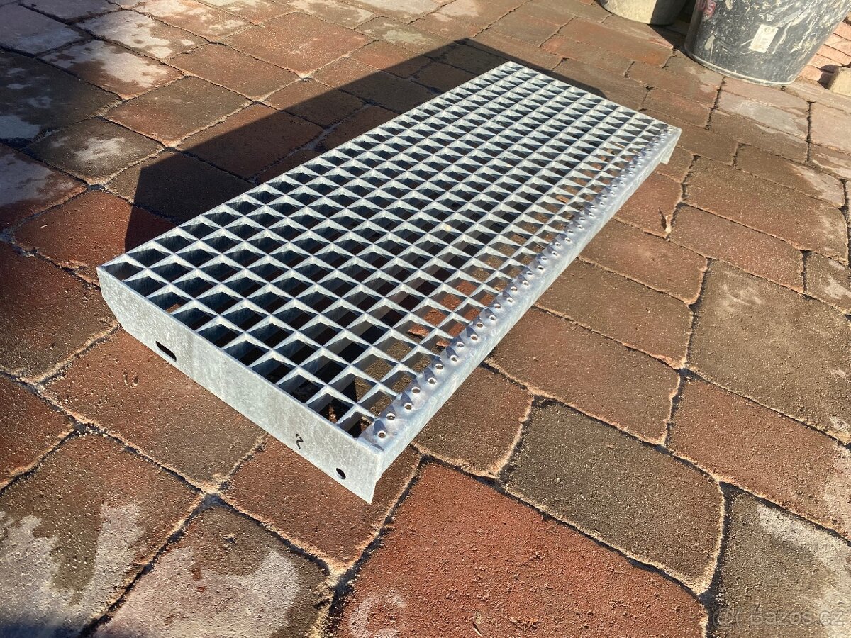 Podlahový rošt - schodnice