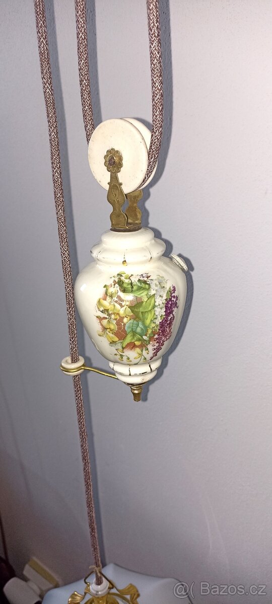 Prodej pěkného, malovaného stahovacího lustru