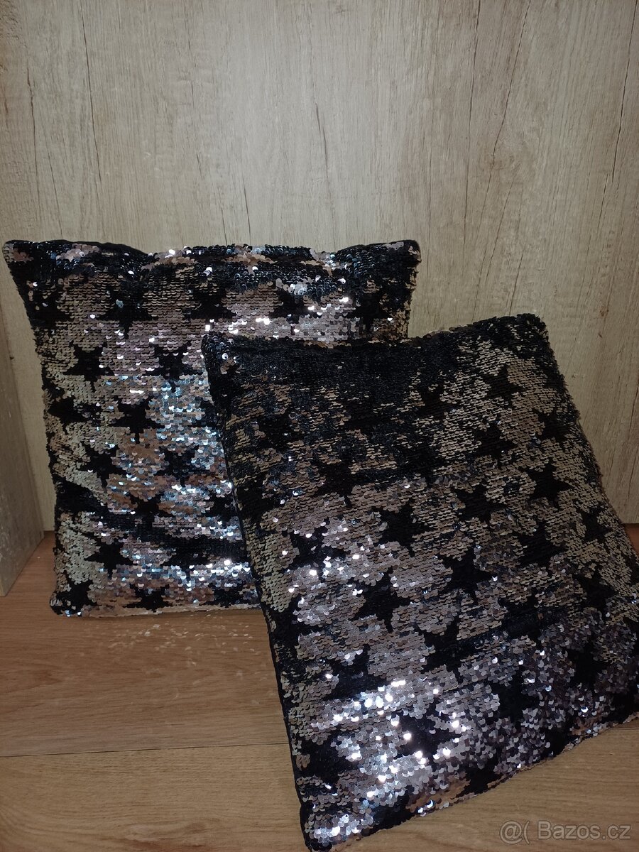 Okrasné měnící polštáře