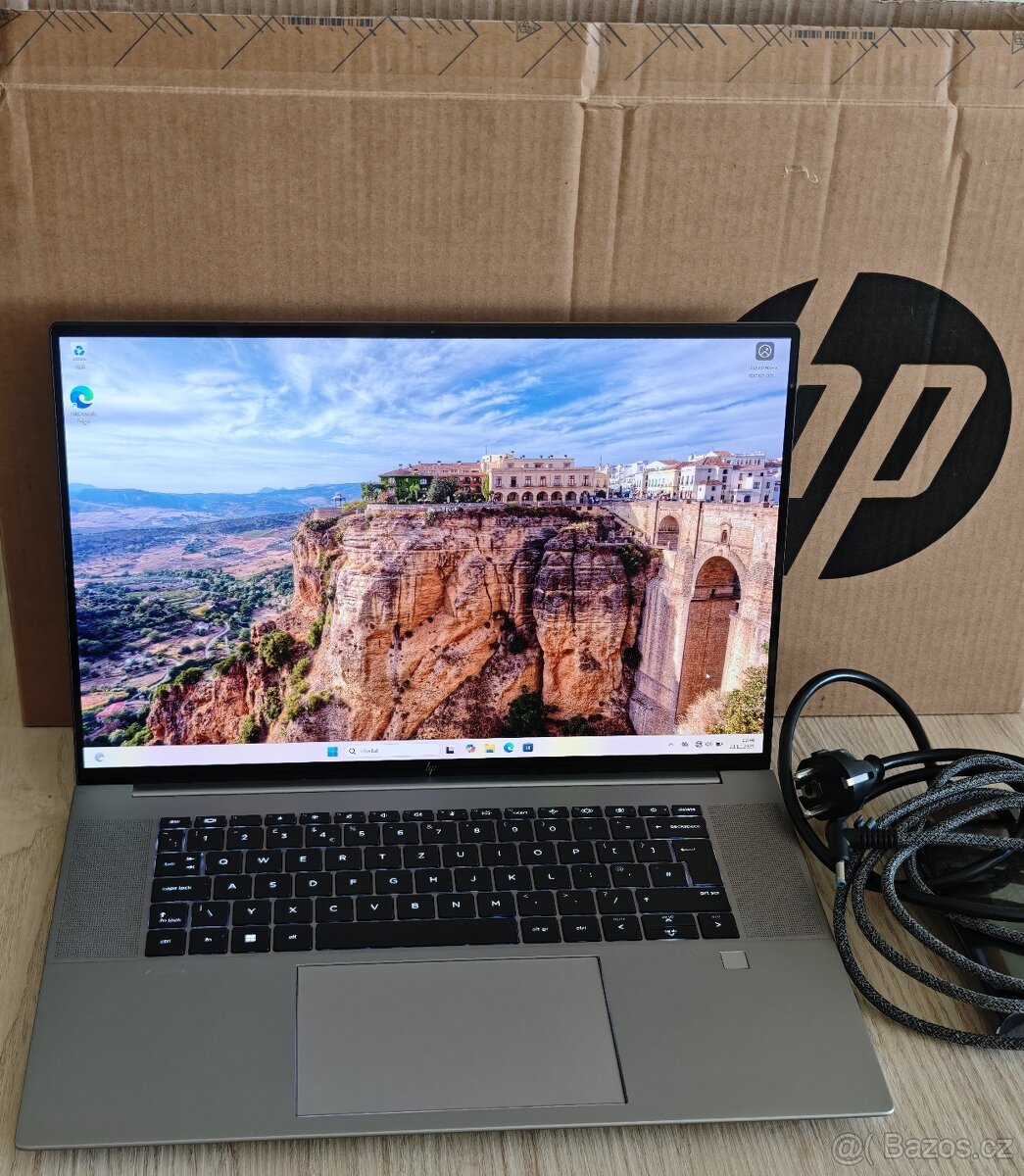 HP Zbook i9-12900, RTX 3070Ti, 4k OLED, 2TB, dotyk