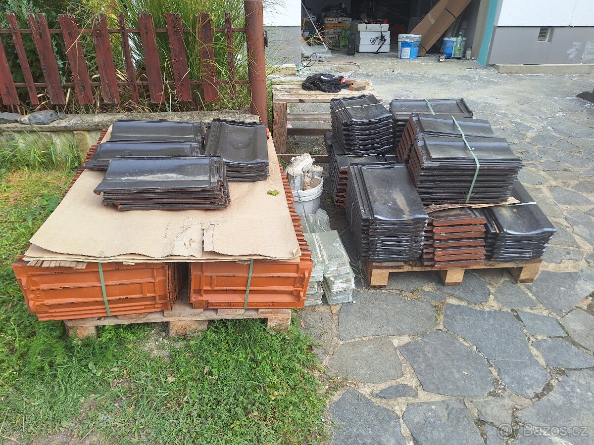 Střešní tašky Tondach 24,Stodo 12, posuvné, černé