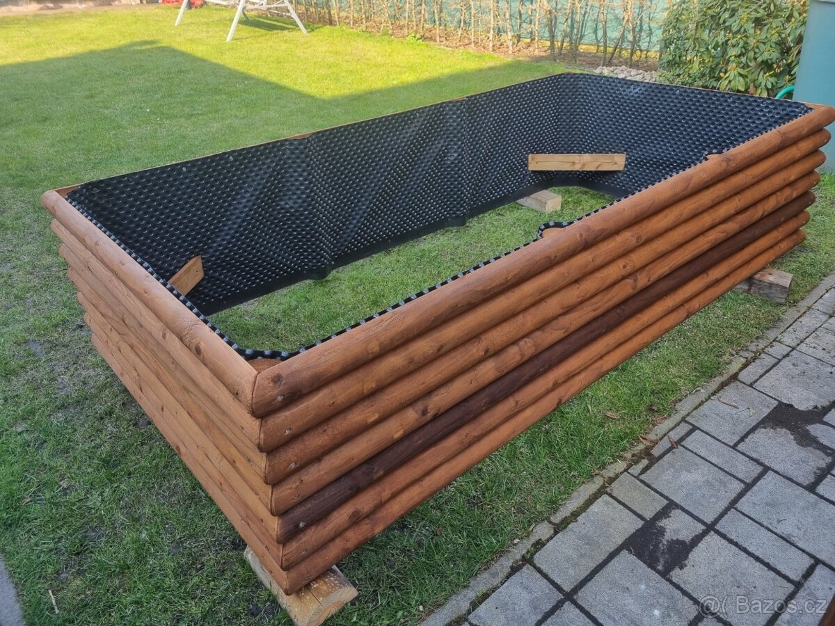Nadzemní (vyvýšený) záhon o rozměru 240x120x56cm - 1ks