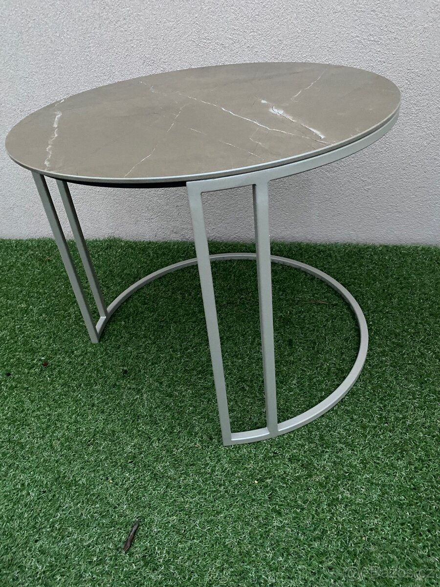 Konferencni luxusni stolek Hulsta