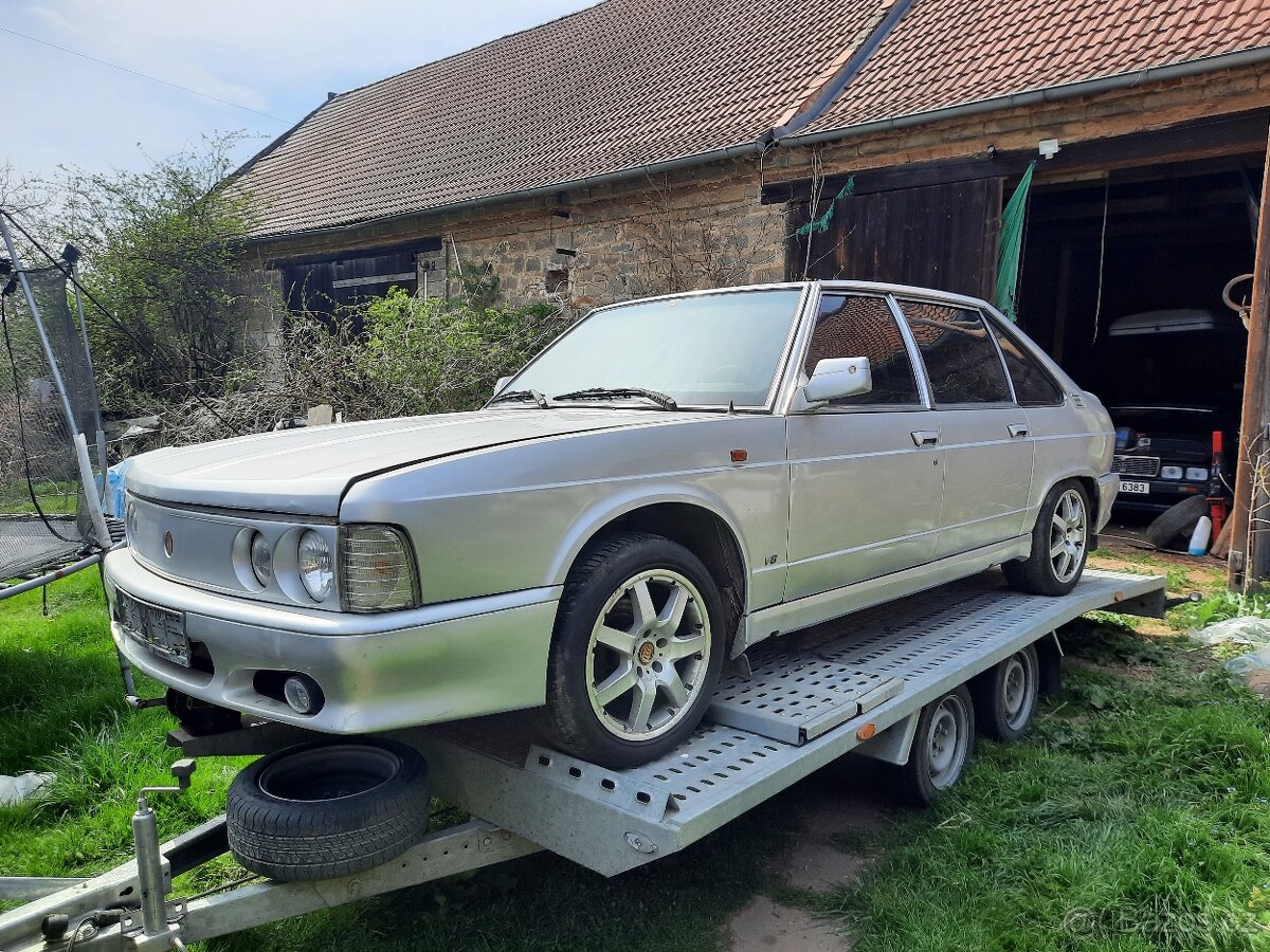 Vzácná Tatra 613-4 Mi