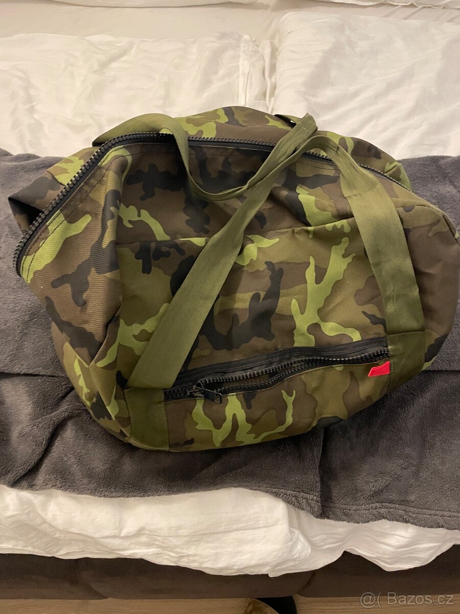 Taška vojenská