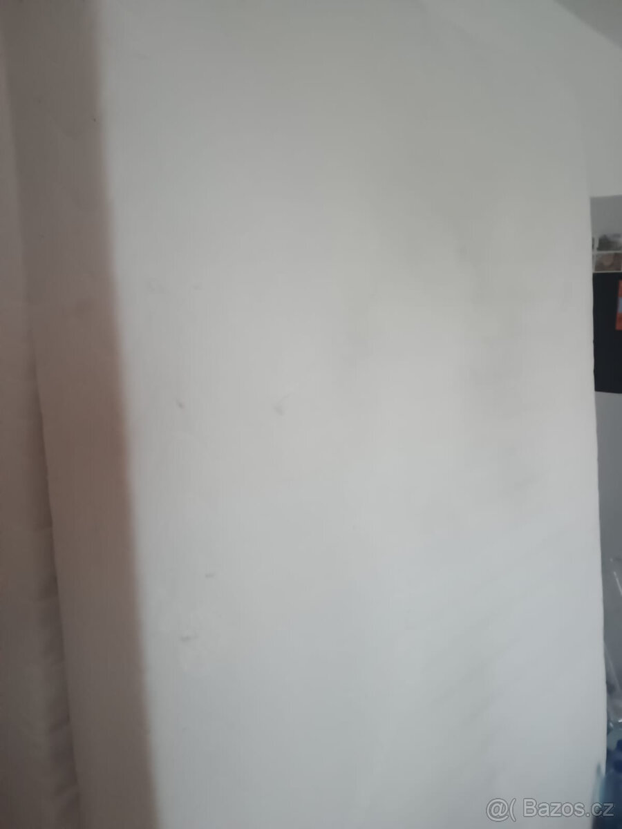 Prodám matraci 140 x 200 x 18 cm