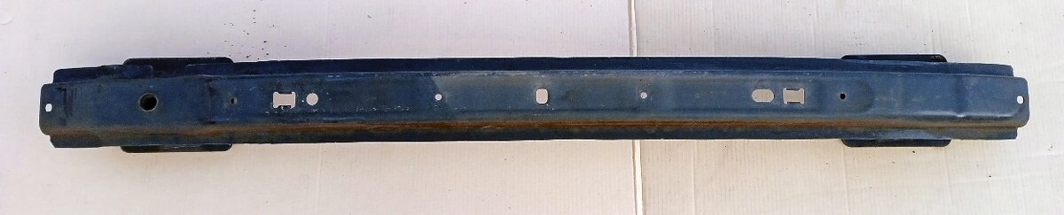 Výztuha zadního nárazníku VW Caddy