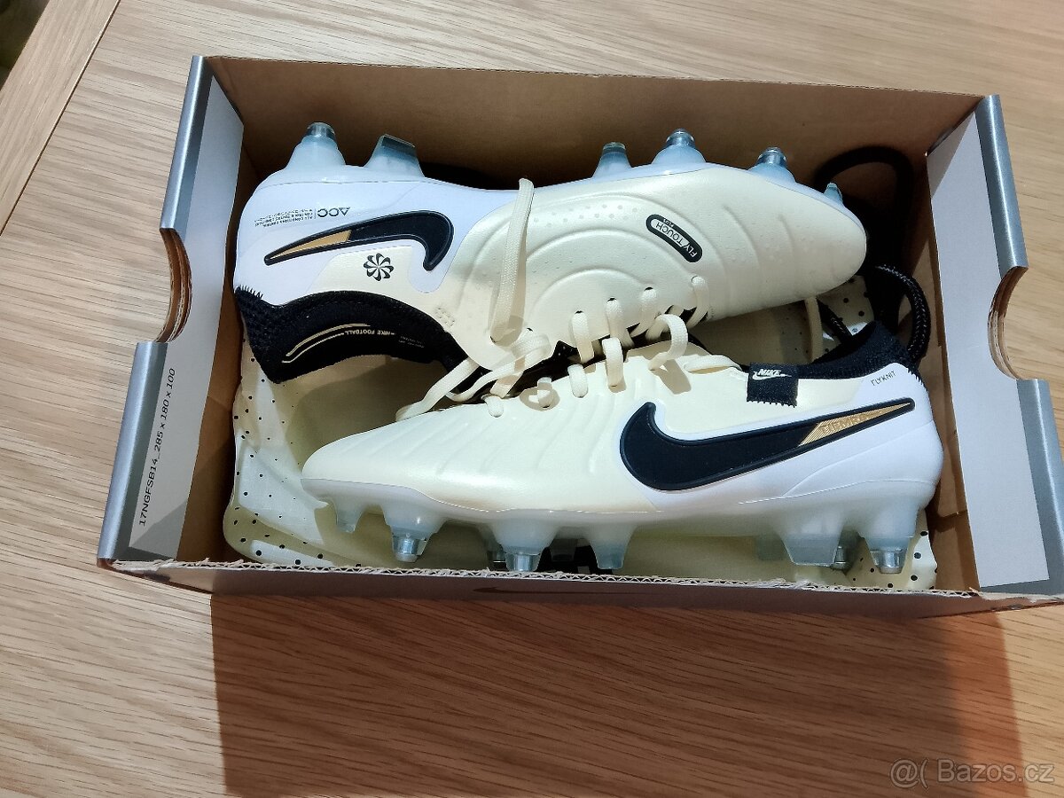 Nike 10 Legend Elite