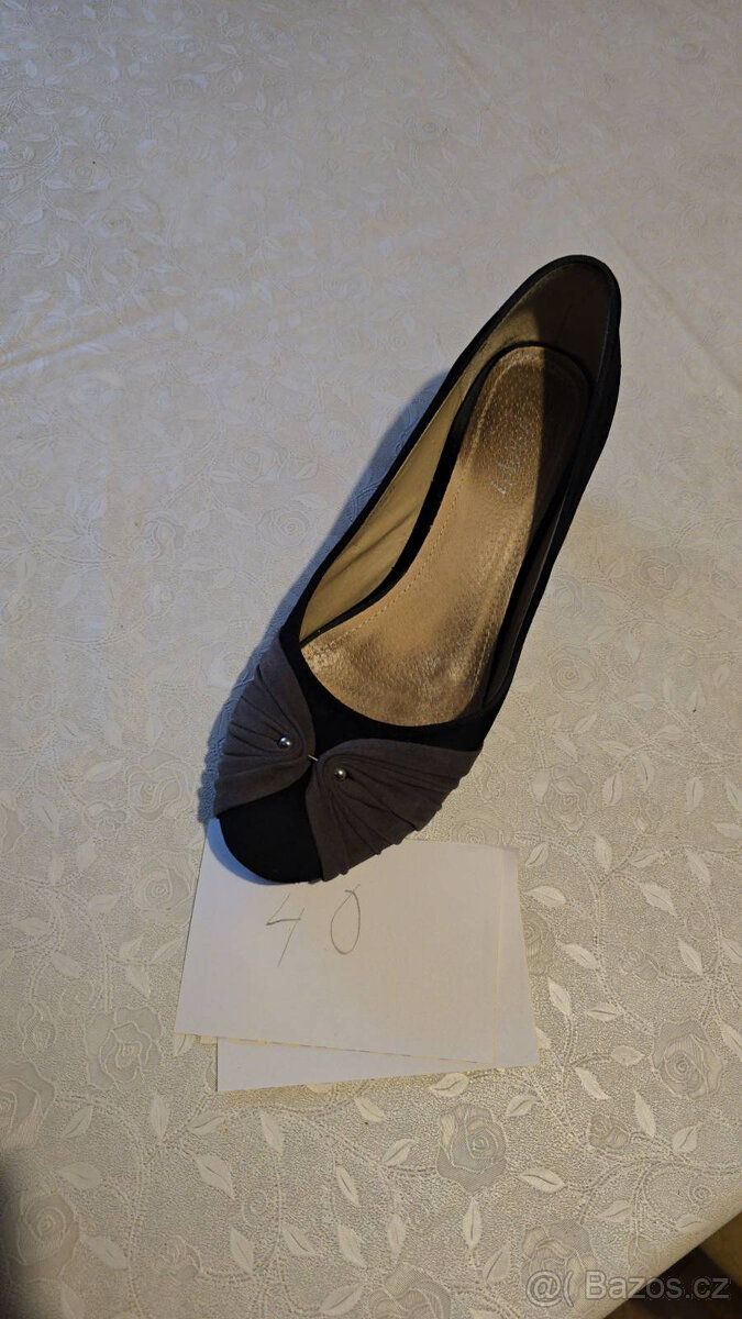 Dámské lodičky vel 40