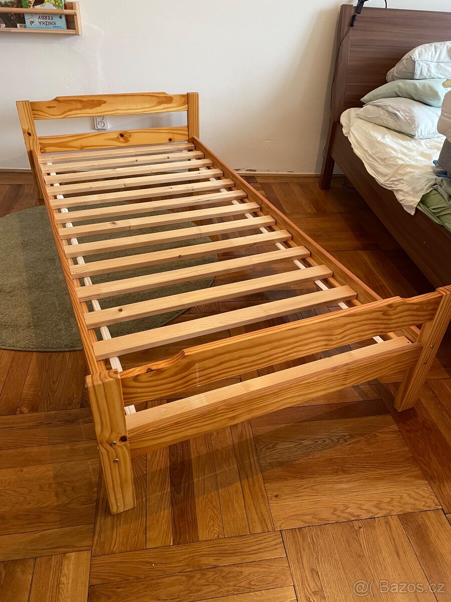 Postel masiv 90x200