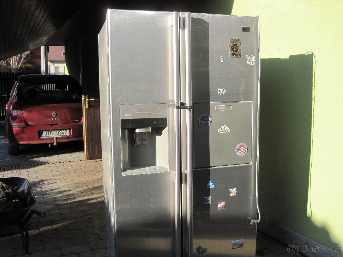 LEDNIČKA AMERICKA S MRAŽAKEM