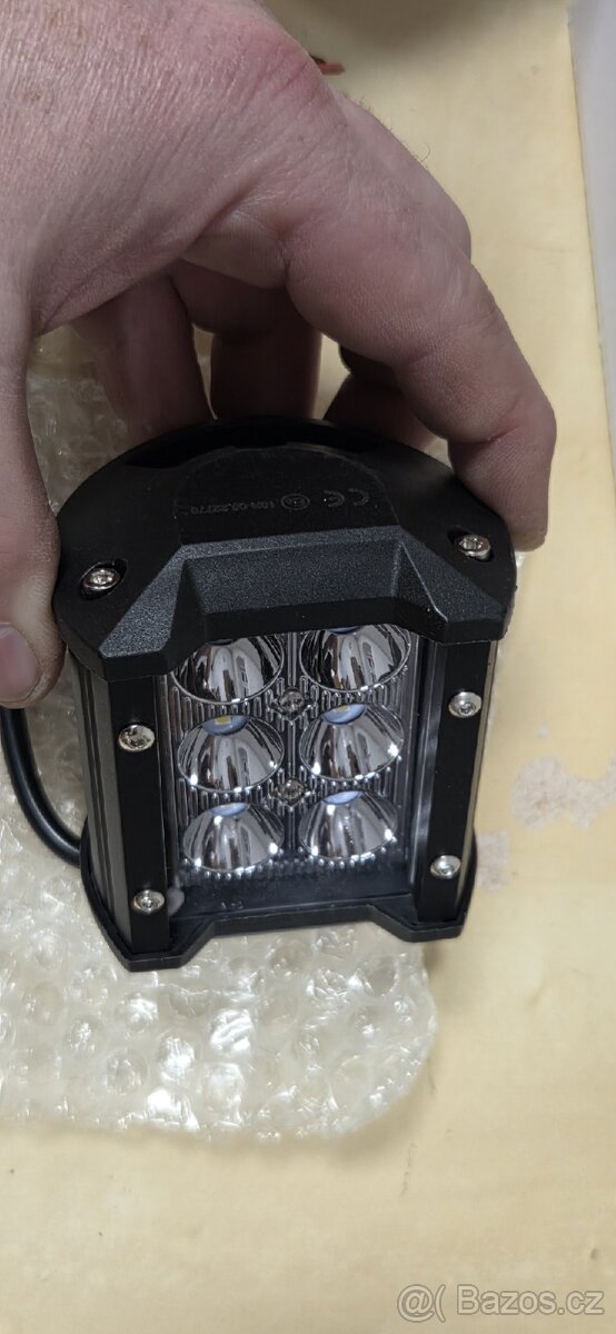 LED reflektor 12V 6W