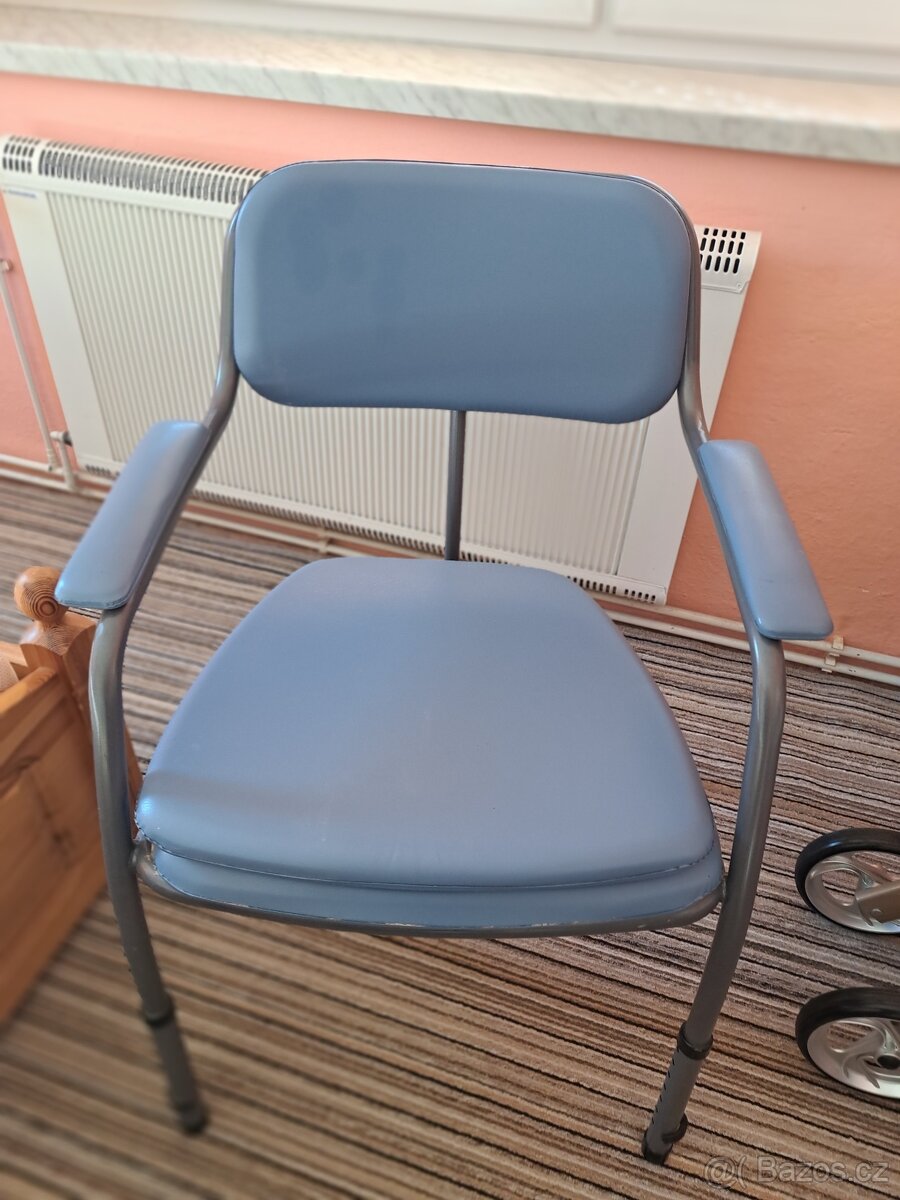 WC židlo pro imobilní osoby