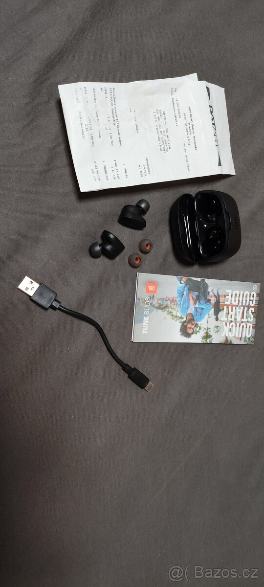 Sluchátka JBL Tune Buds černá