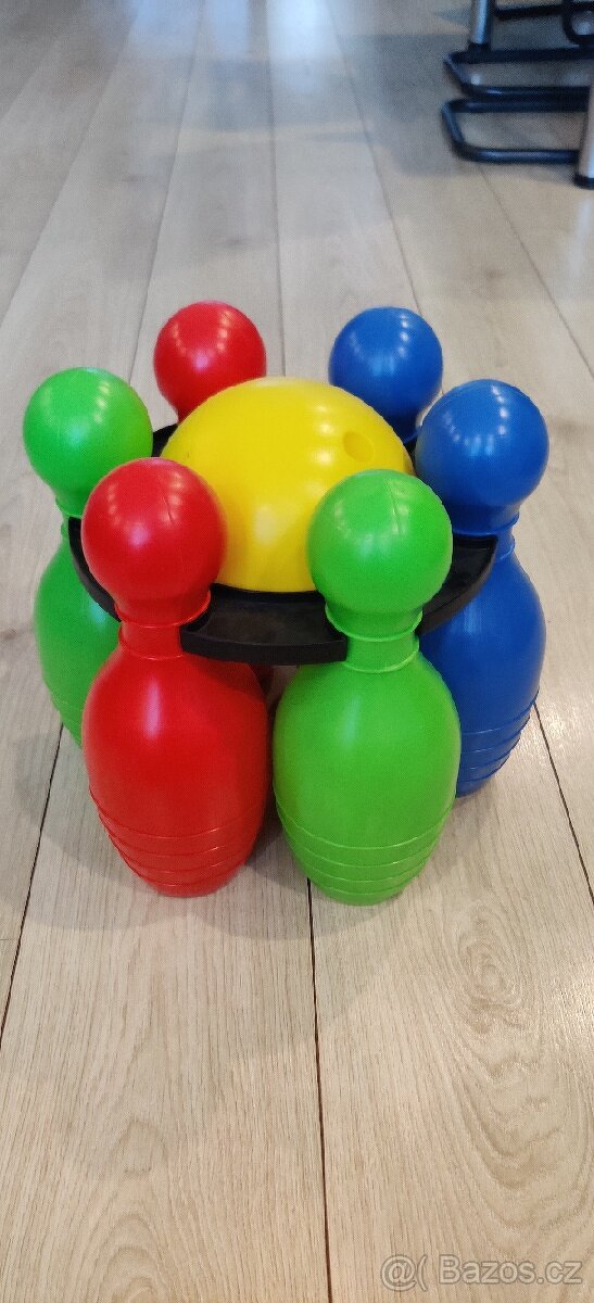 Dětské plastové kuželky