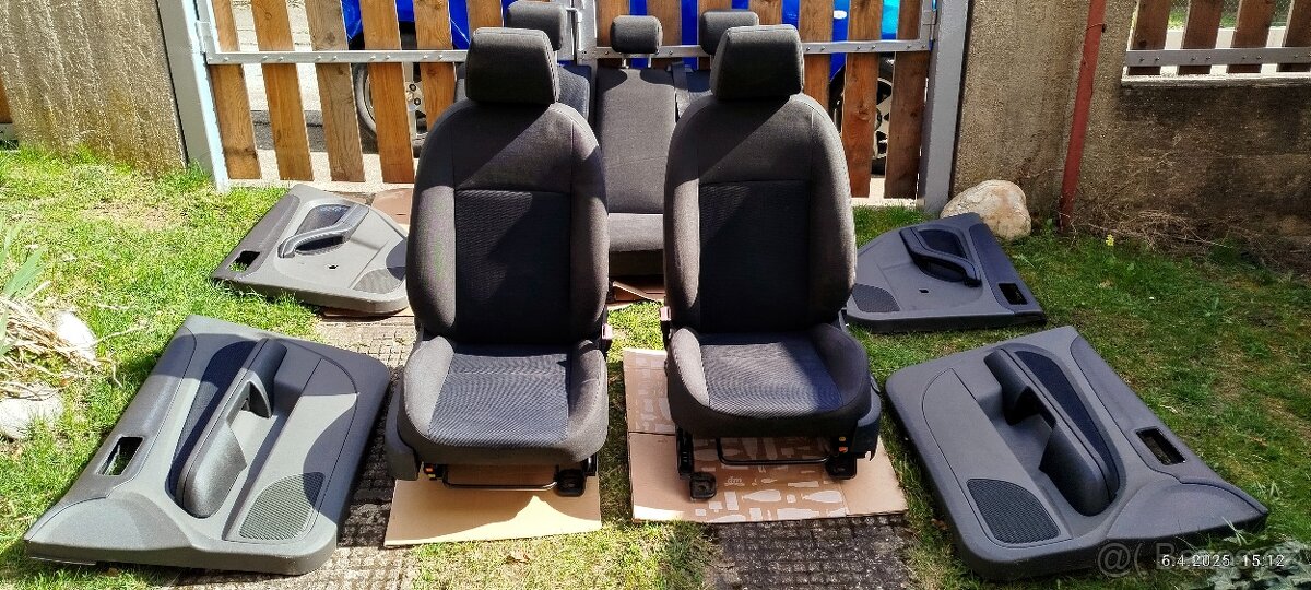 Sedačky a tapce Focus II combi