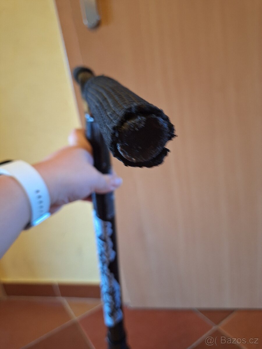 Chlapecká koloběžka značky oxelo.
