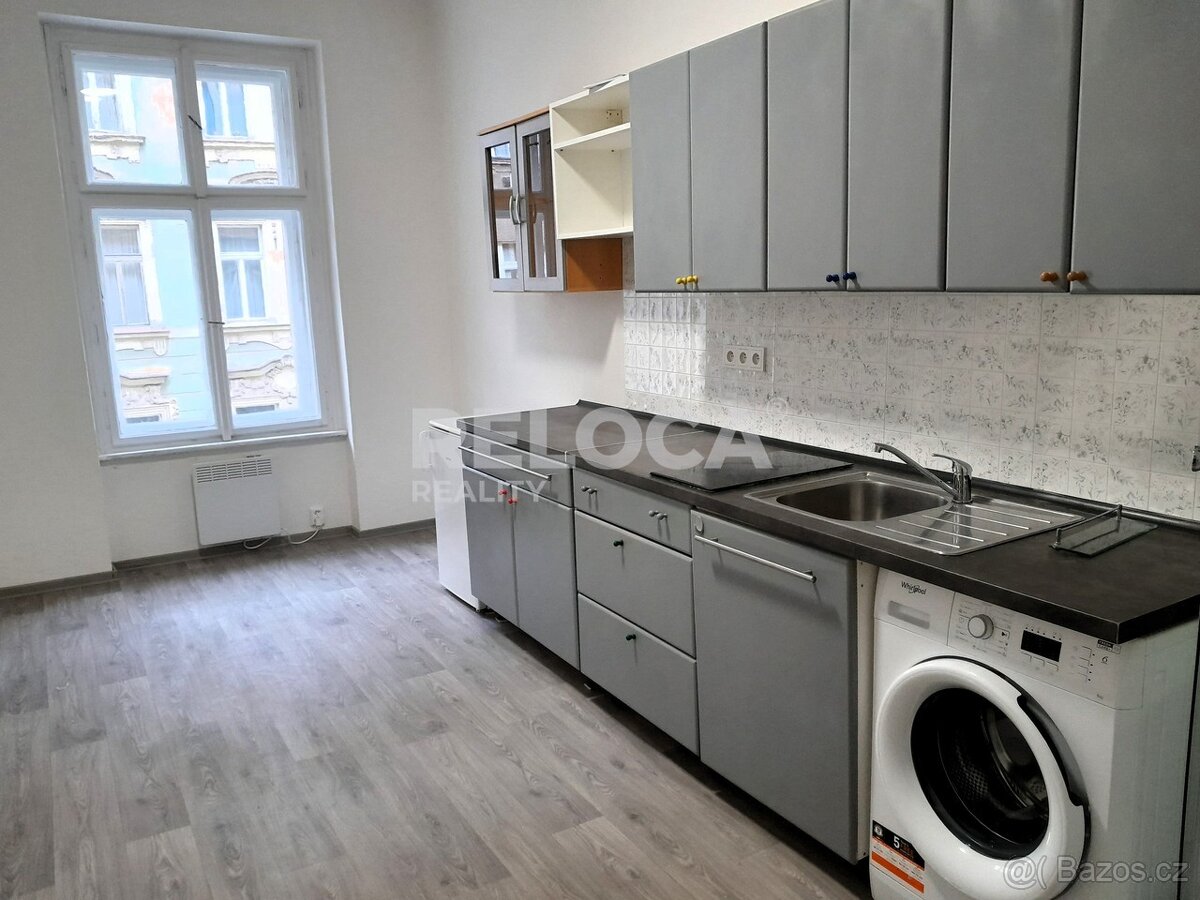 1+KK, 16m2, P2, Nusle, Oldřichova, malý, útulný byt k nastěh