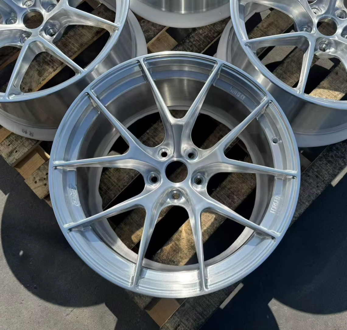 Kovaná kola R20 5x112 8J ET 45
