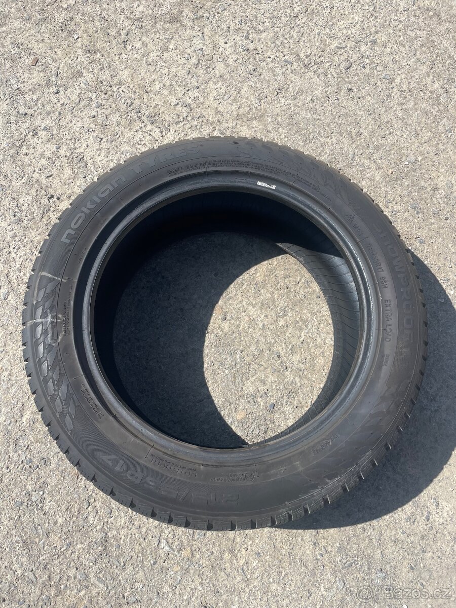 Zimní pneu 215/55/17 Nokian 2023