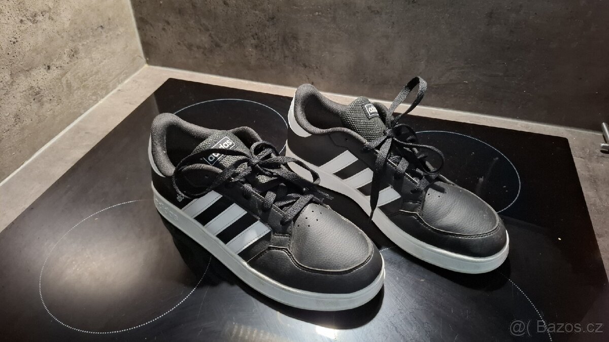 Adidas vel. 40 dámské