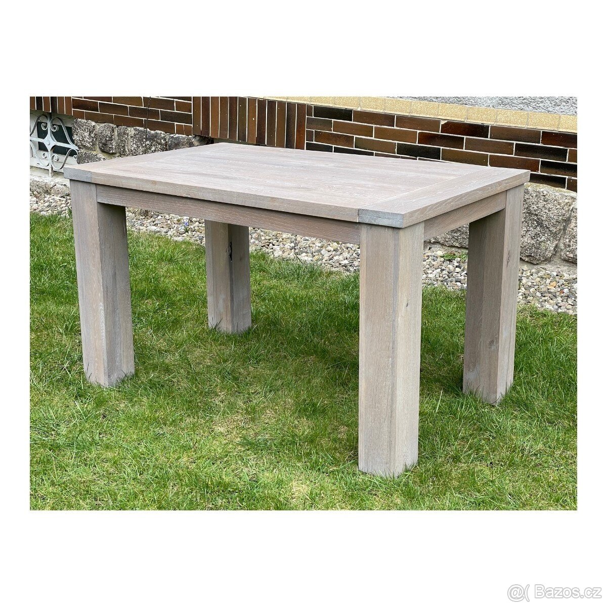 Dubový nerozkládací jídelní stůl - Tom 130 cm