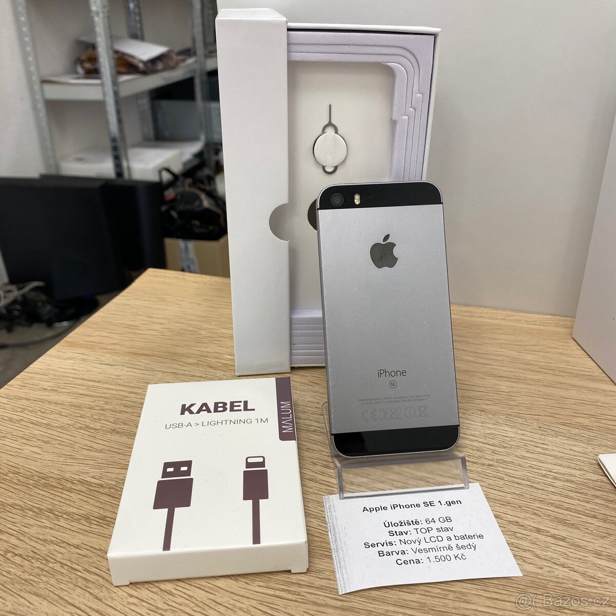 Apple iPhone SE (1.gen 2016) - 64GB & 100% baterie