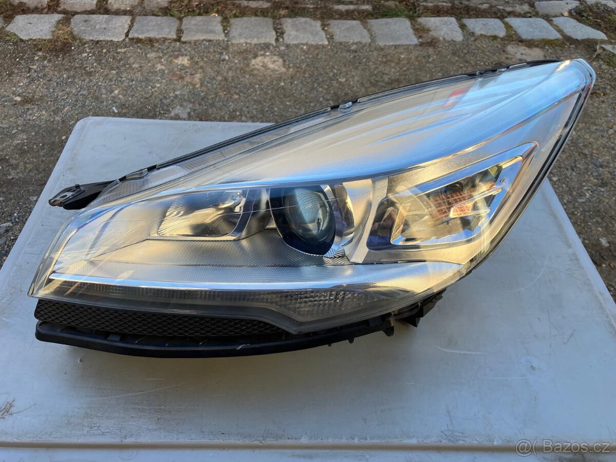 Ford Kuga II Levé přední světlo - Xenon - ORIGINÁL