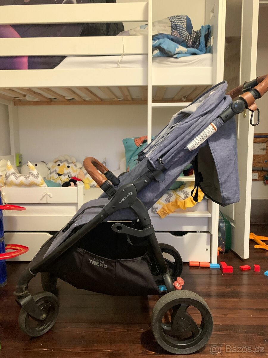 Sportovni kočárek valco snap trend denim