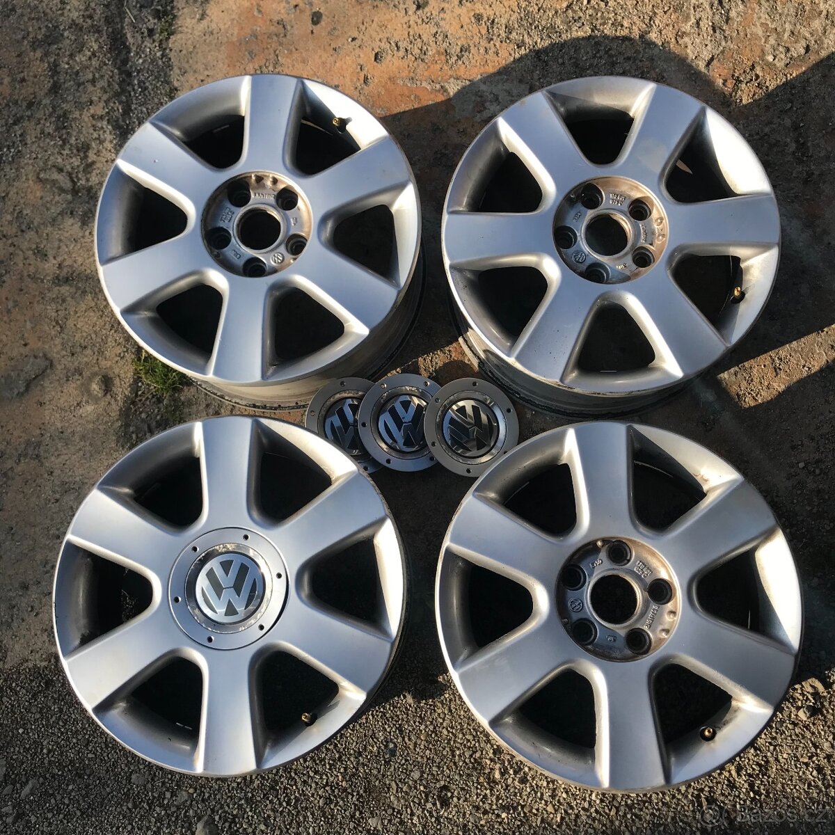 VW kola 5x112 R16 ET50
