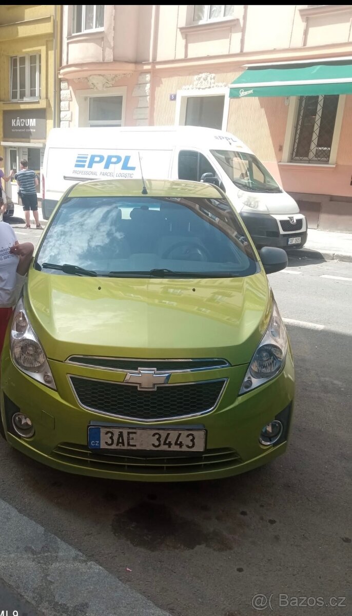Chevrolet spark rok 2012