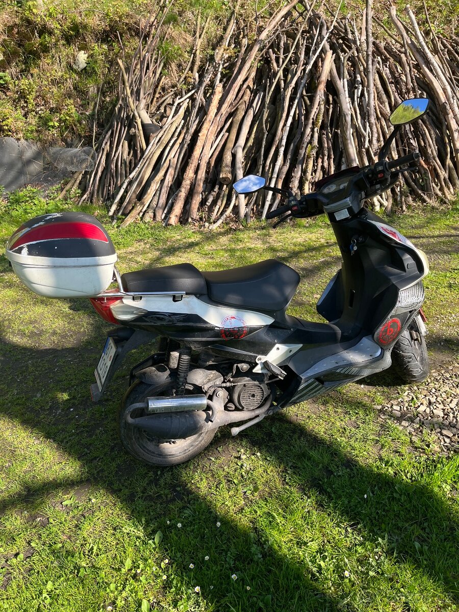 Skútr Kentoya 125