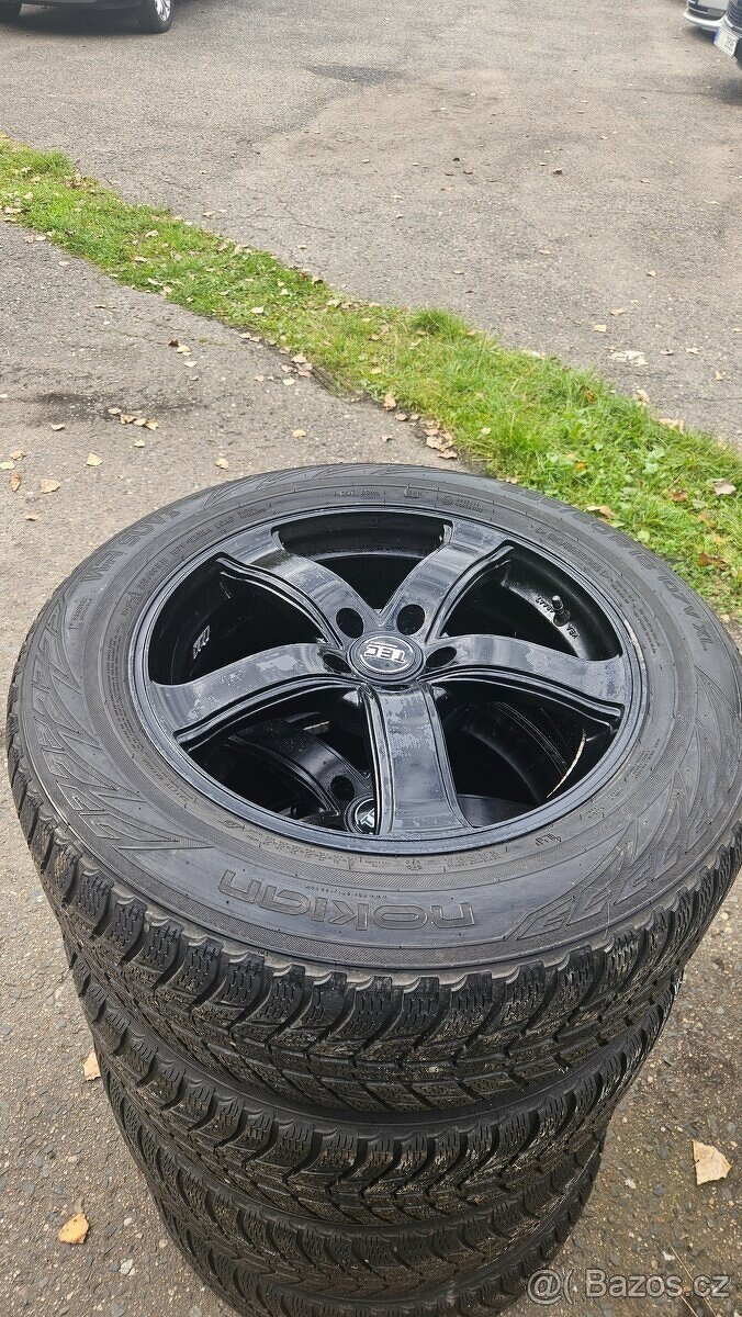 Sada Alu kol rozteč 5x108 s zimní pneu 235/60/18