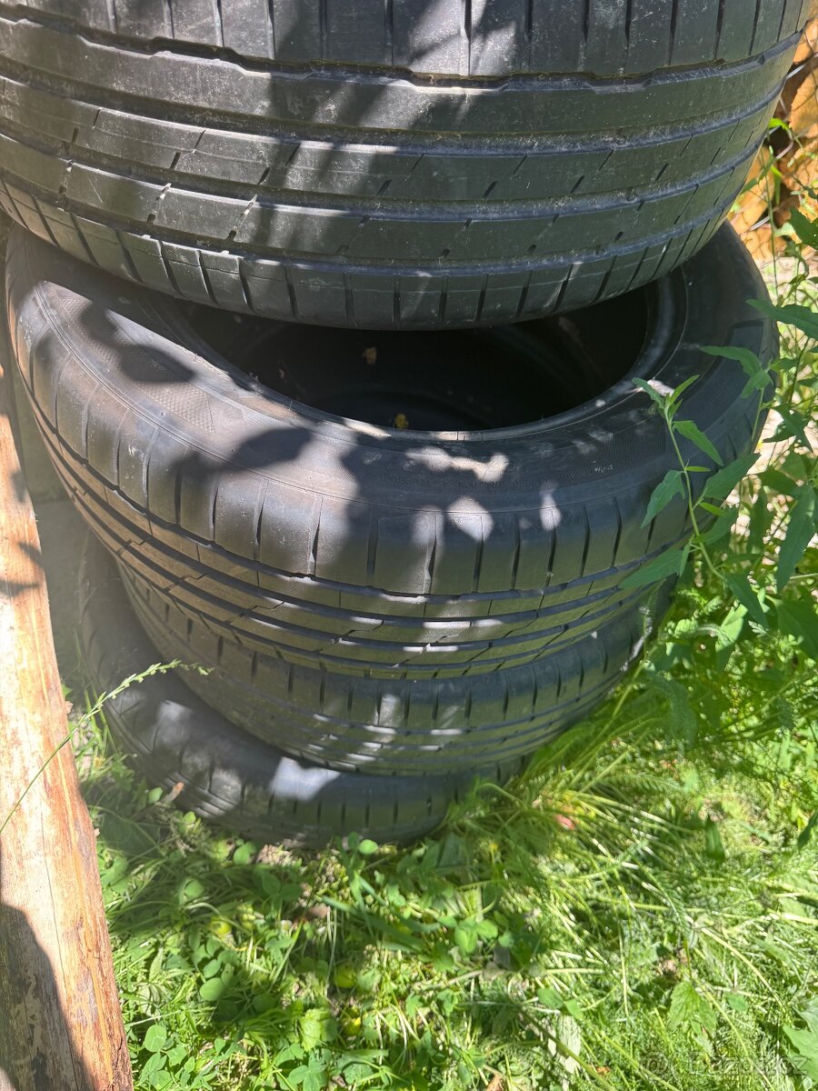 Letní pneu R 17 Hankook 225/55