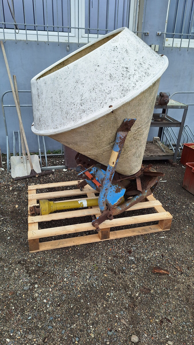 rozmetadlo umělých hnojiv