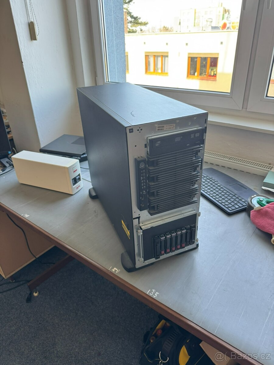 HP ProLiant ML350 Gen6 server