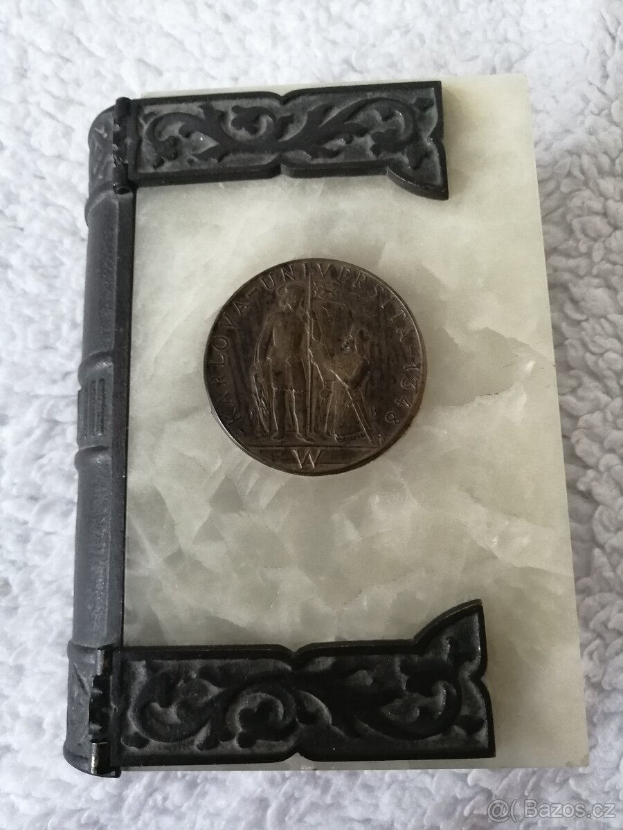 Doza mramor- kov- dřevo - Karlova univerzita