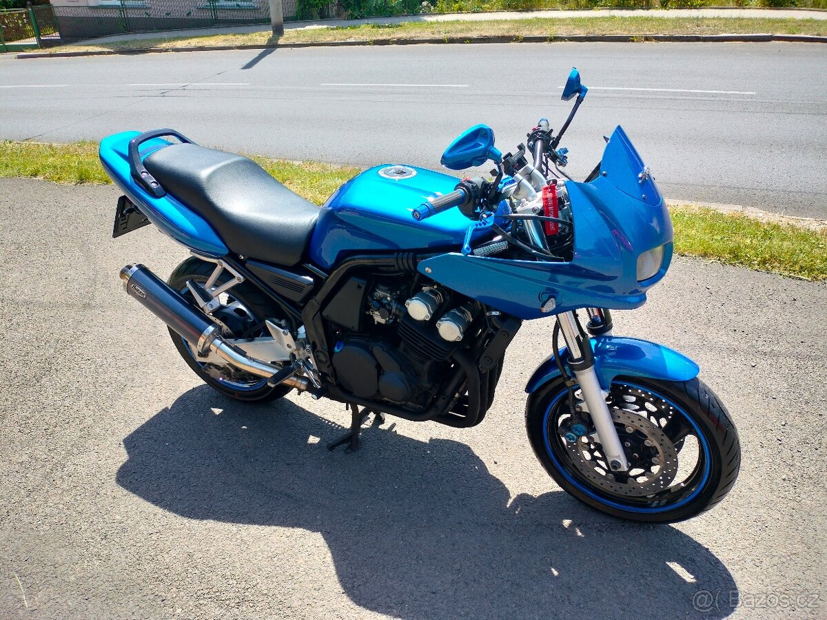 Yamaha 600 fzs rj02 70kw 5/2001