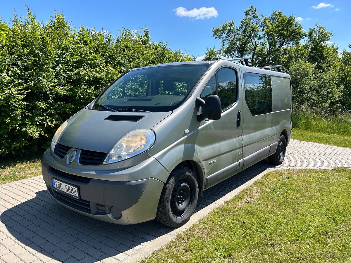 Renault Trafic 2.0dci 84kw - 5 míst, nová spojka, nová stk,