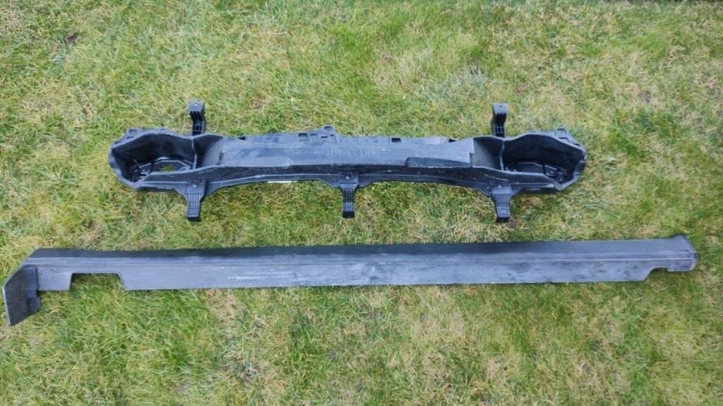 X-Ceed XCeed - vystuha, Sportage 5 V - prah podbeh