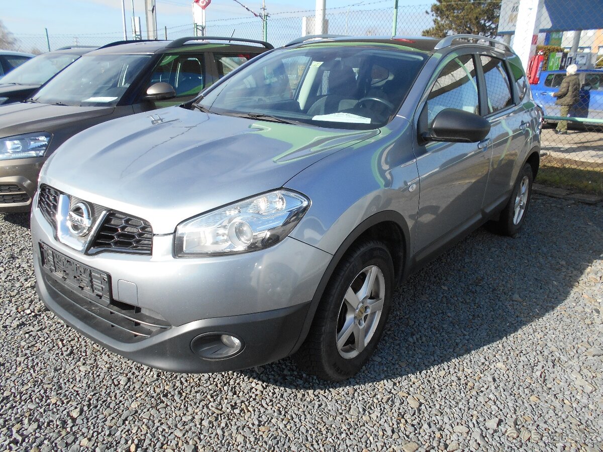 Nissan Qashqai +2 2.0 i 7 mist