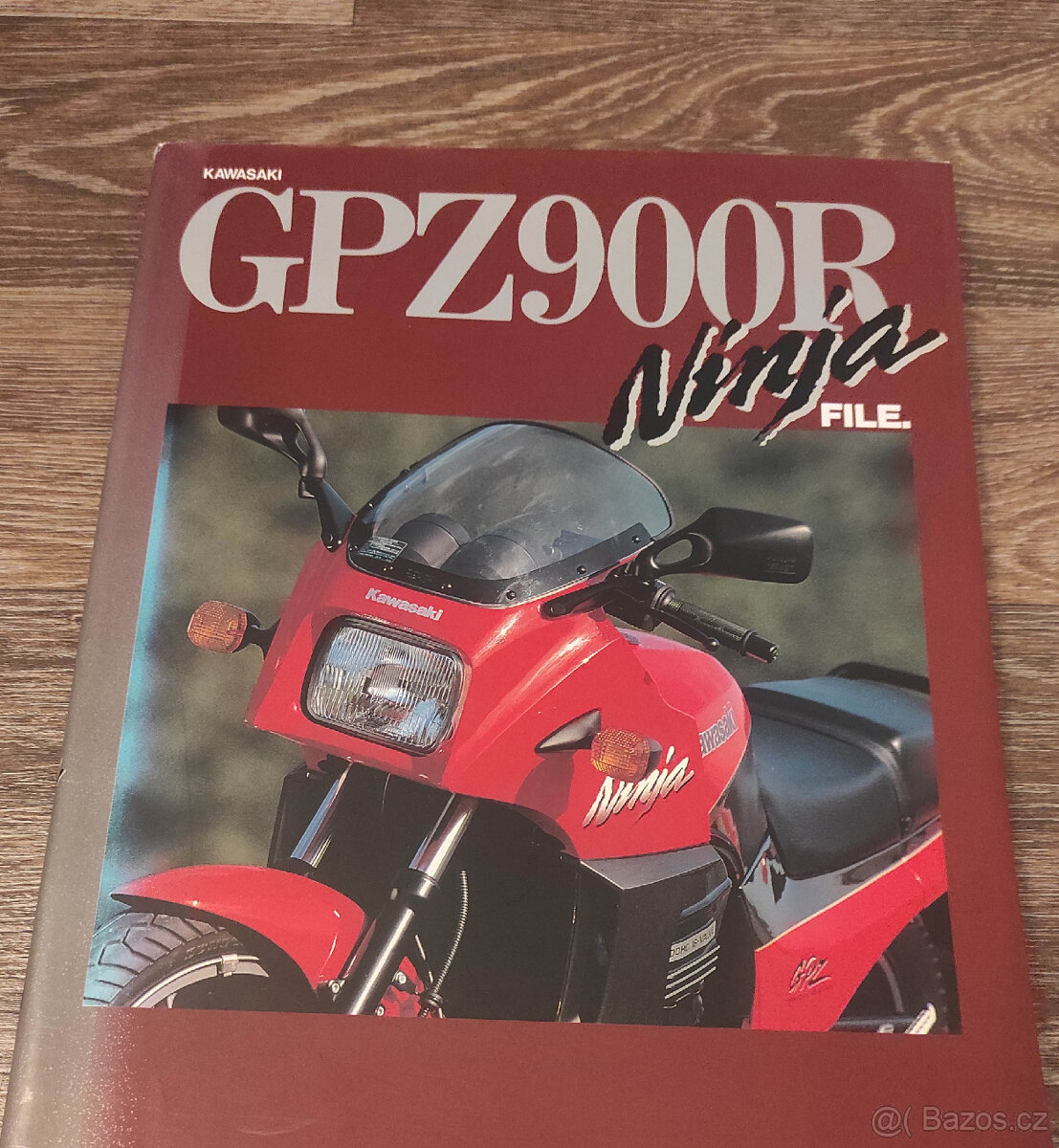 Kawasaki GPZ900R speciální vydání japonského časopisu