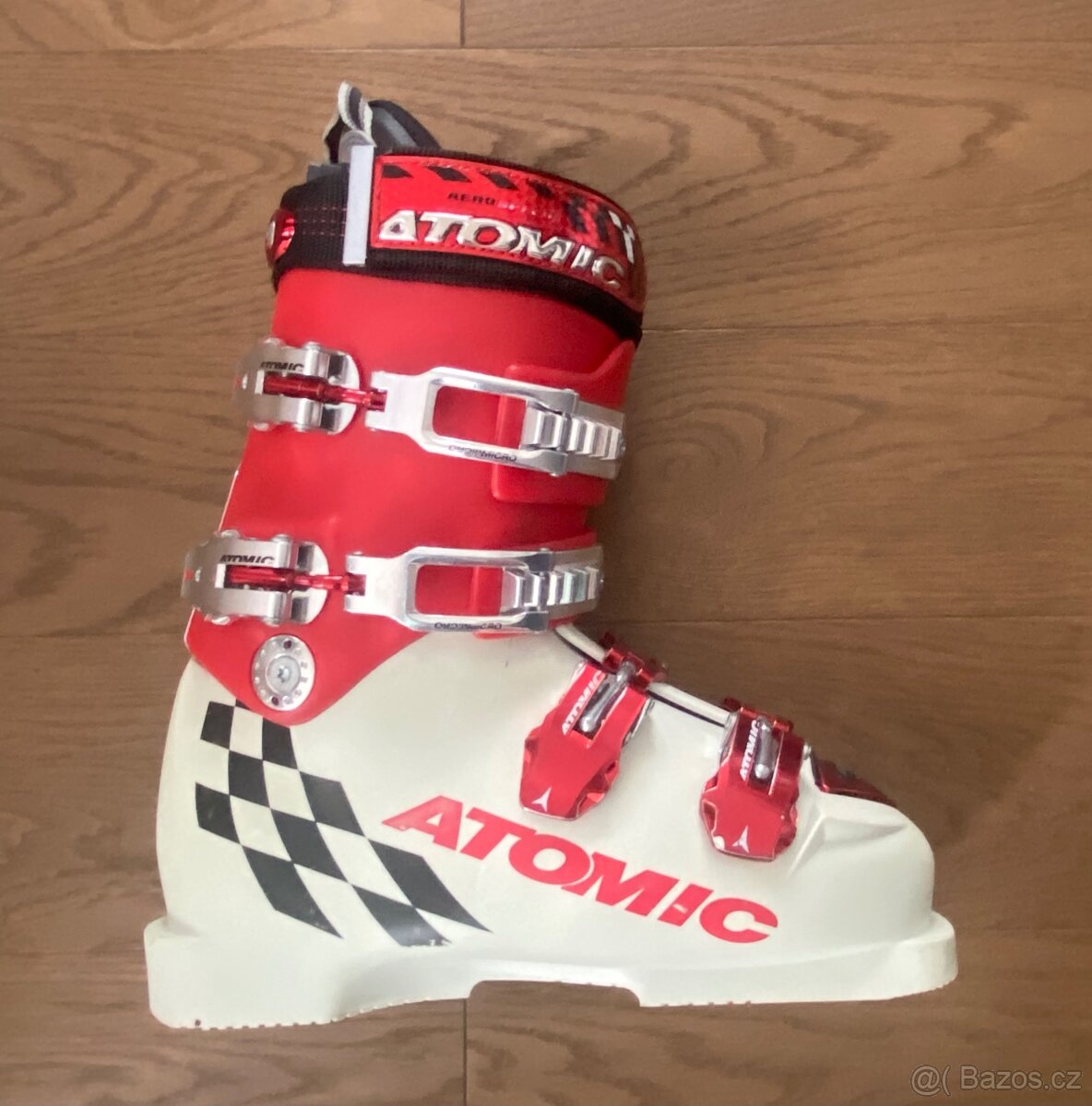 Závodní lyžařské boty ATOMIC