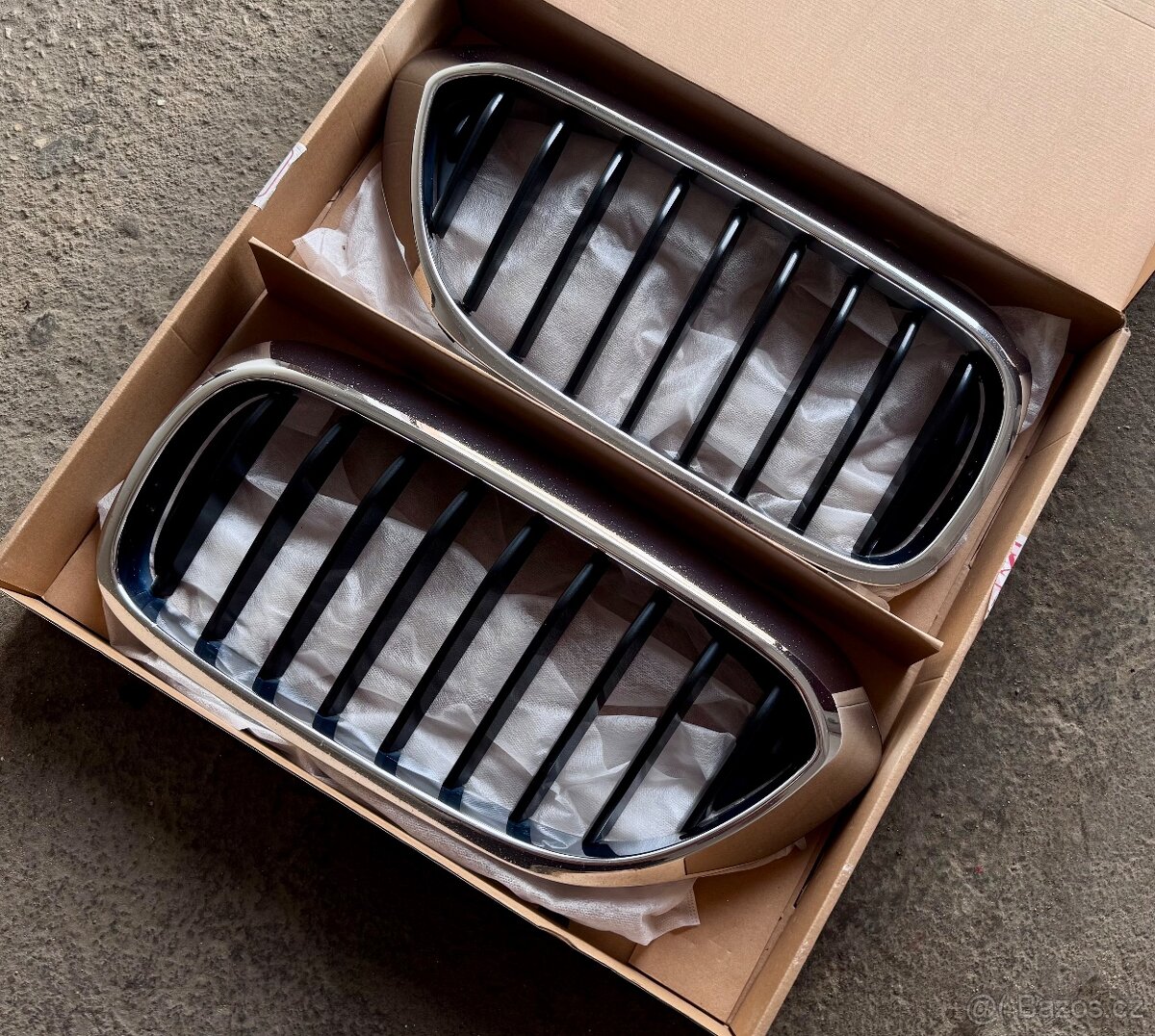LEDVINKY/ PŘEDNÍ MASKA BMW řady 5 G30/G31, originál.