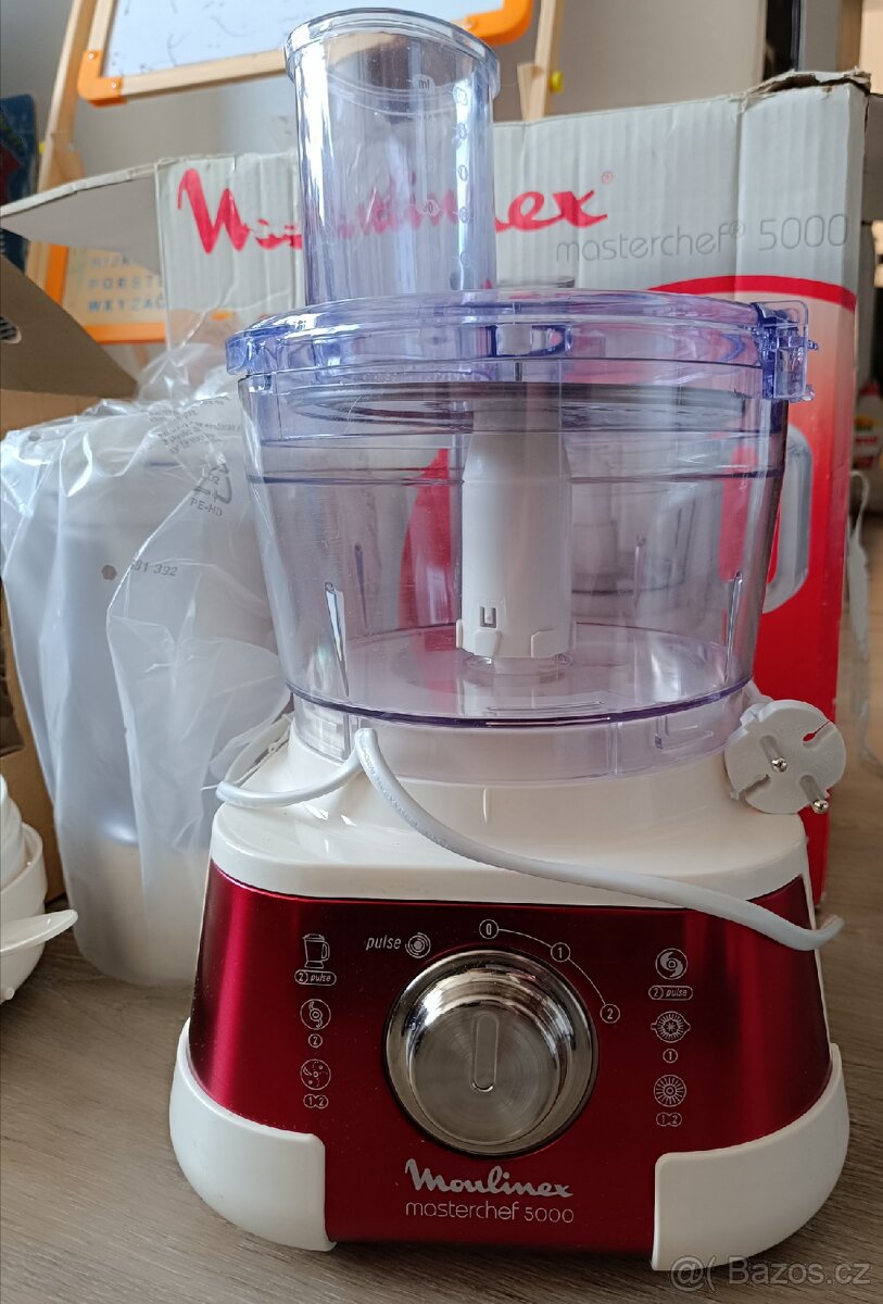 Kuchyňský robot Moulinex Masterchef 5000