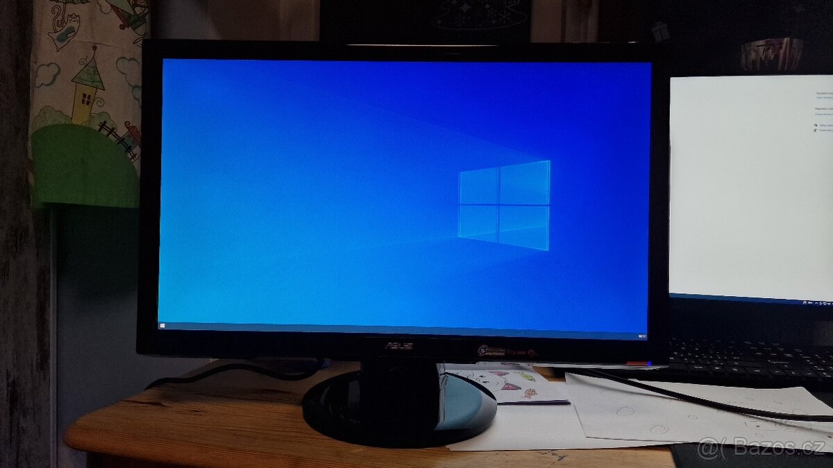 Prodám monitor 24" ASUS VH242H